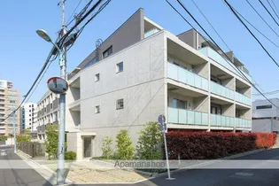 ラ・プレス神宮前【1階】の外観