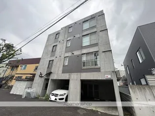 LITTLE POCKET【3階】の外観