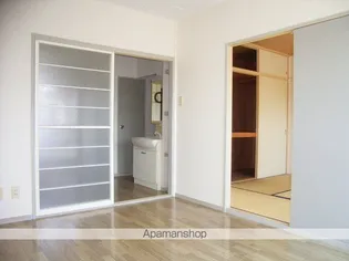 パステルKⅡ【101号室】の居間