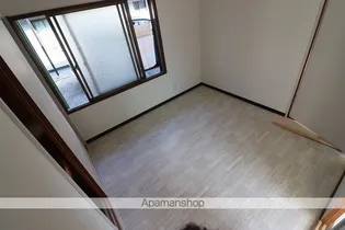 第5ロイヤルマンション【102号室】の内装