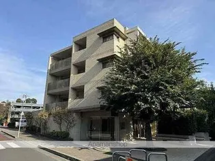 ライオンズステージ喜多見ガーデンシティ【1階】の外観