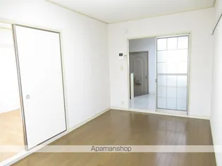 ドミ馬場小路B【102号室】の内装