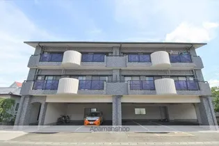 高田グランドマンション【3階】の外観