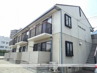 ファミールハイツ【2階】の外観