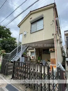 栄荘【203号室】の外観