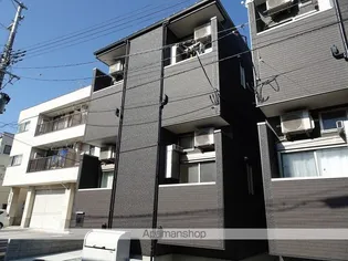 UPPER WEST【1階】の外観