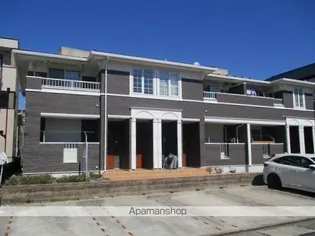 レッド・リーブスIII【2階】の外観