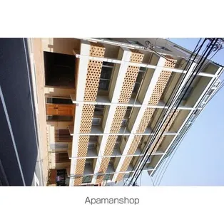 ブリックプレイス【1階】の外観