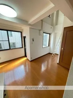 若宮緑館【3階】の居間