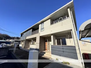 東京都あきる野市雨間【アパート】の外観
