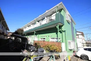 グリーンベル【2階】の外観