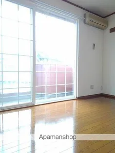 クレストール川俣【105号室】の居間