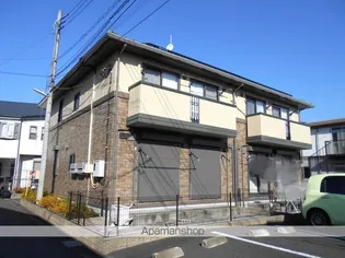 カームリー III【2階】の外観