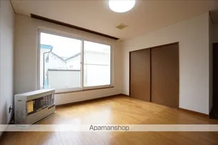 グランディール15【1階】の居間