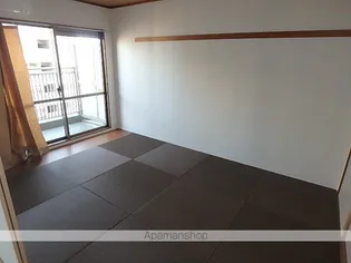 トリニティー芝浦【10階】の居間