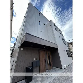 ストレータ代々木上原【101号室号室】の外観