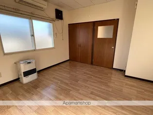 メゾンステイト【2階】の居間