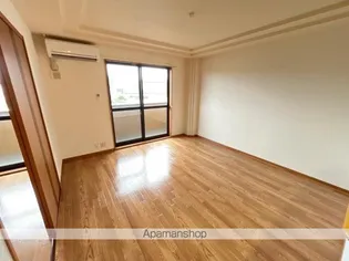 アーバンハウス五性橋【203号室】の居間