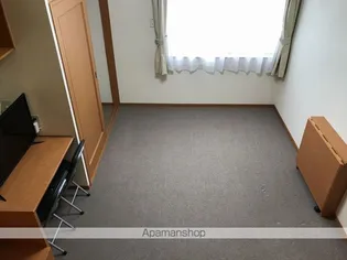 レオパレスコスモ【203号室】の居間