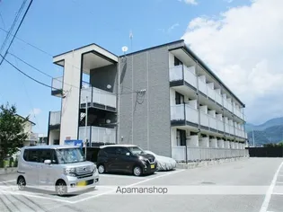レオパレスベガ甲府南【3階】の外観