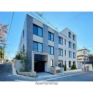 ラ・ペルラ下北沢【1階】の外観