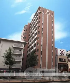 ランドハウス泉【2階】の外観