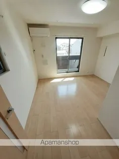 コリーヌ日和が丘【2階】の居間