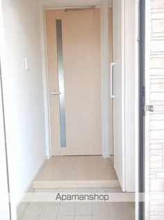 カーサ グランデ Ⅲ【1階】の玄関