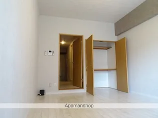 フロレセル宮城野【7階】の居間