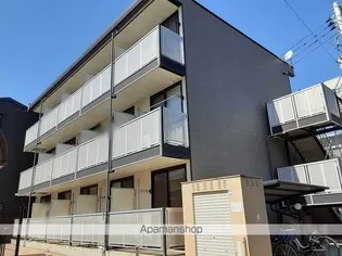 レオパレスベイサイドコート横浜【3階】の外観