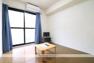 レオパレスブラウンブレッド【1階】の居間