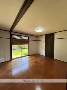 コーポ松本【102号室】の居間