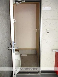 WINハウス【201号室】の玄関