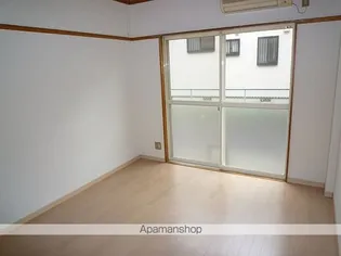 オーシャンITO【104号室】の居間