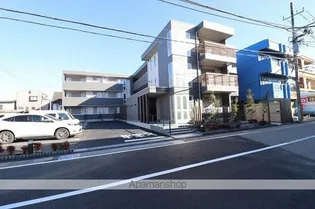 アベニール【2階】の外観