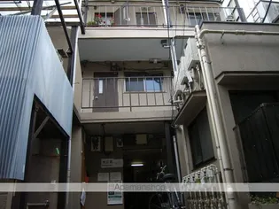 東京都新宿区納戸町【アパート】の外観
