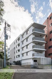 東京都新宿区余丁町【マンション】の外観