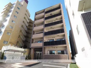 アヴァンセ・フルール【2階】の外観