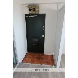 東名ハイツ【303号室】の玄関