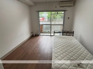 リバーハイツ豊岡【2階】の居間