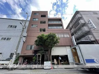 内外本社ビルの画像