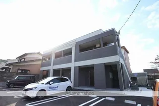 コロンⅡ【2階】の外観