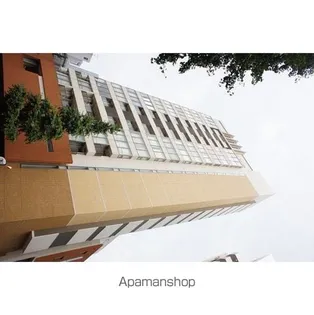 東京都渋谷区代々木3丁目【マンション】の外観