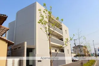 MANY FIELDS DX【1階】の外観