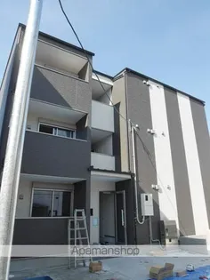 アンレーヴ羽衣【2階】の外観