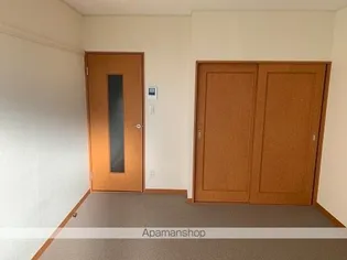 レオパレスハーディン ドライブ【209号室】の居間