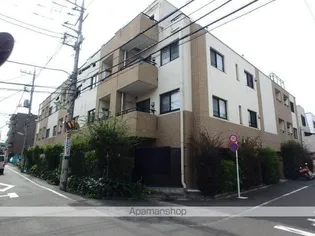 レジデンス三宿【1階】の外観