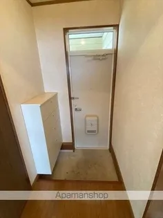 ハイツロイアルティⅡ【201号室】の玄関