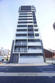 グランパークタワー【8階】の外観