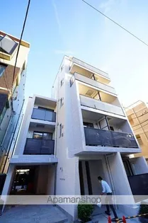 コンポジット代々木【1階】の外観